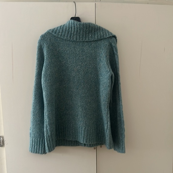 L.L Bean - Picture 3 of 4